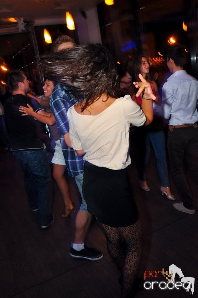 Seară de dans în Blondy's, 