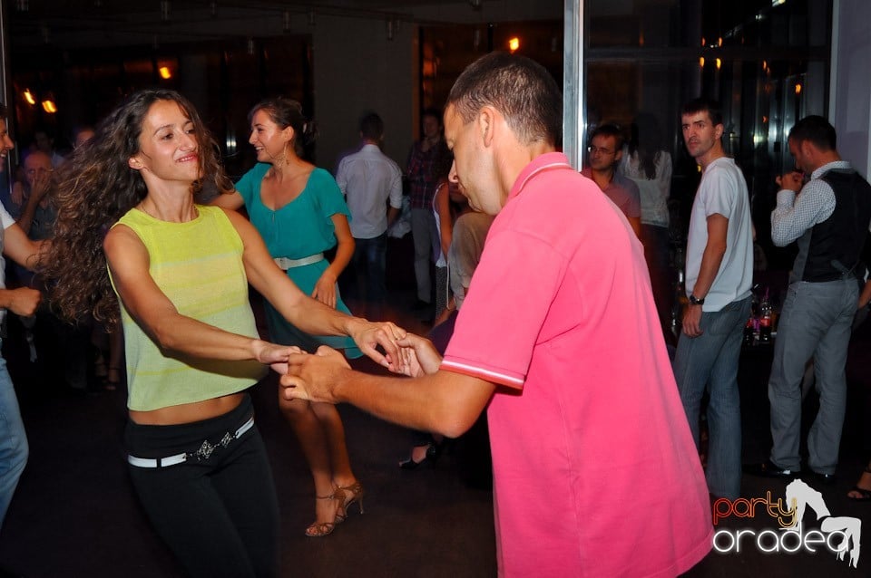 Seară de dans în Blondy's, 