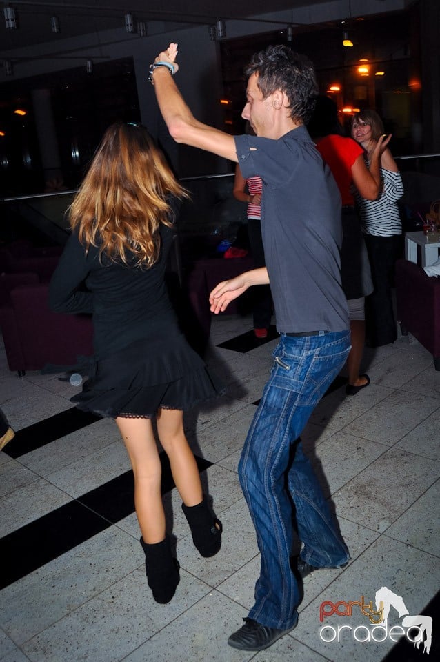 Seară de dans în Blondy's, 