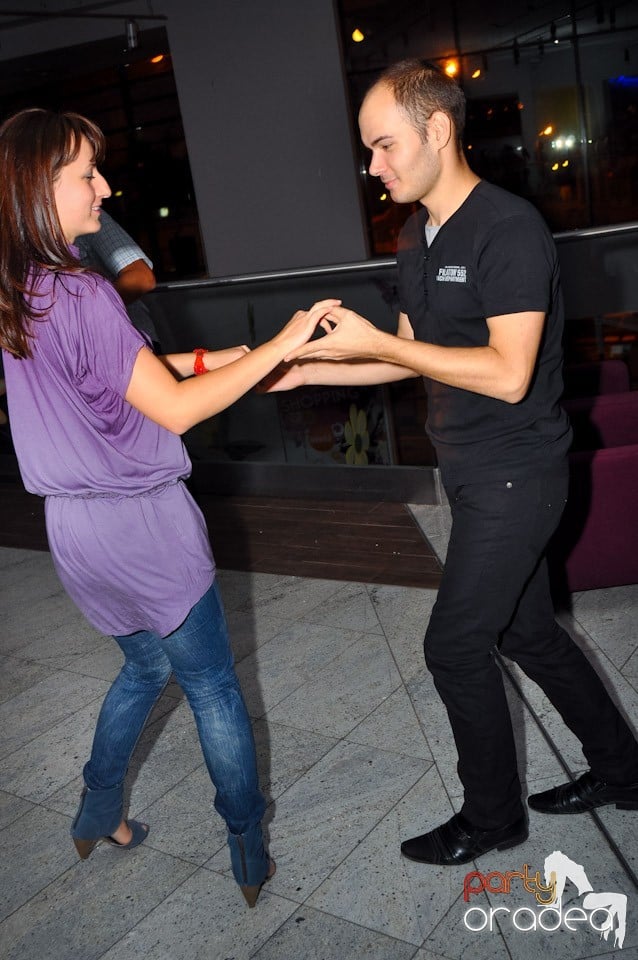 Seară de dans în Blondy's, 