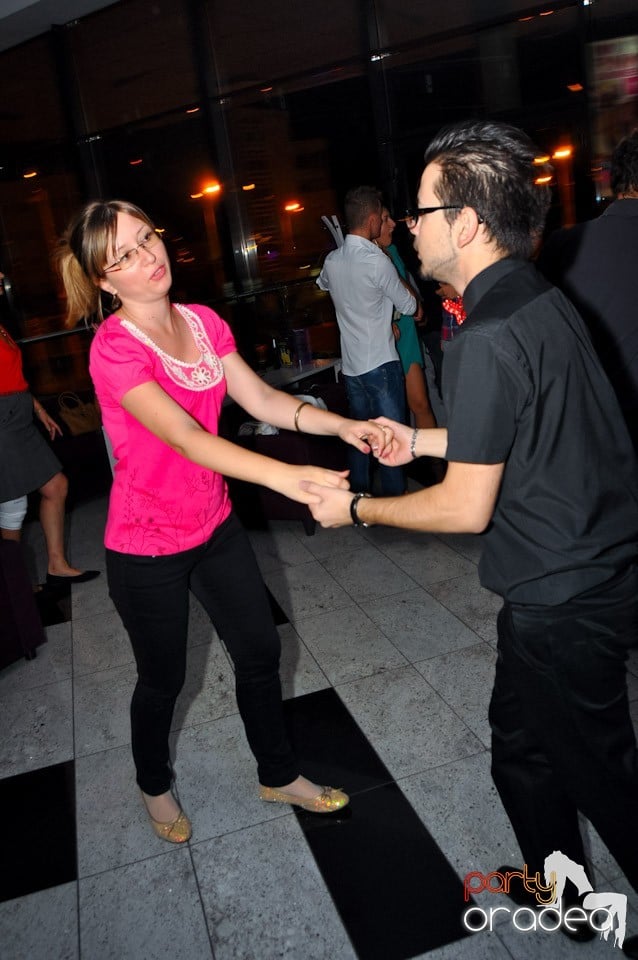 Seară de dans în Blondy's, 