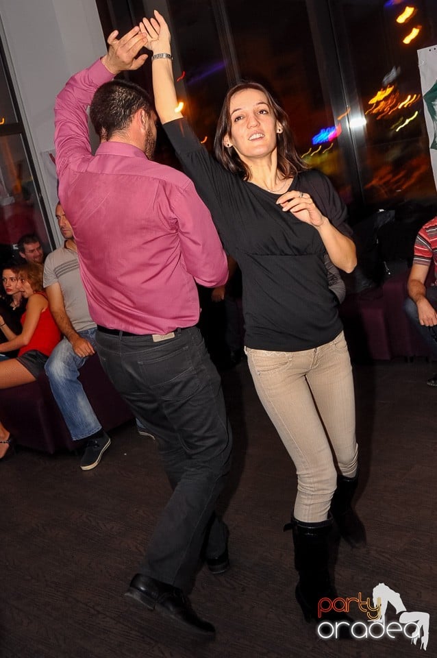 Seară de dans în Blondy's, 