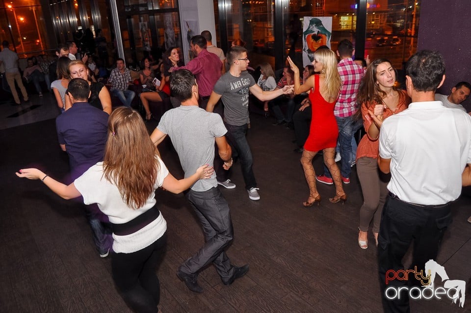 Seară de dans în Blondy's, 