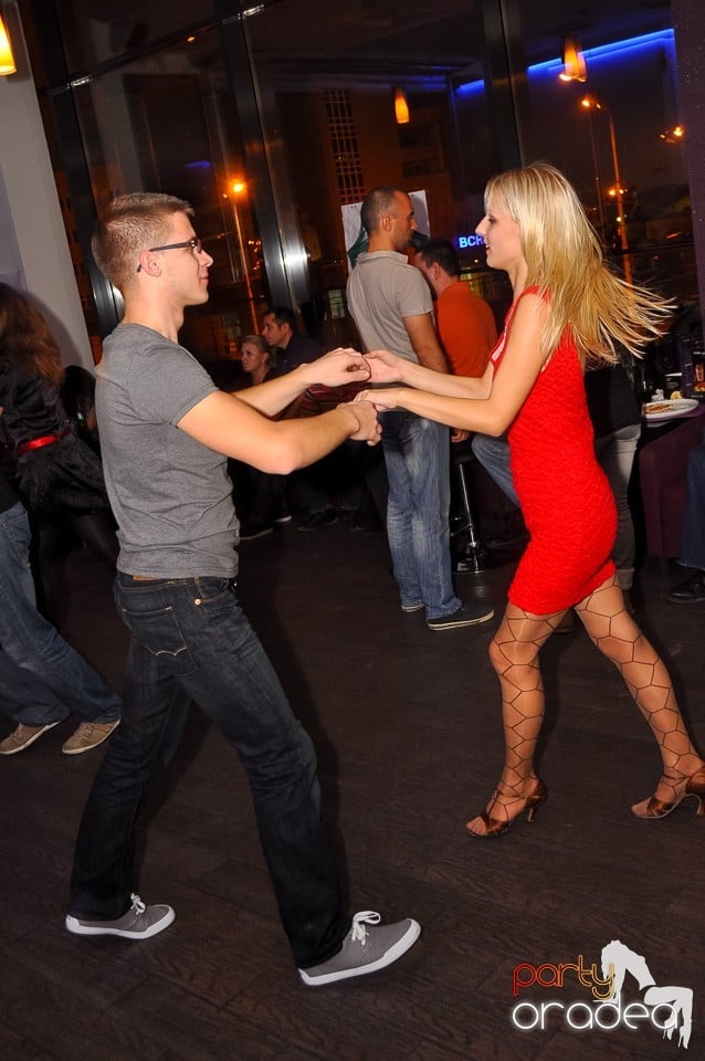 Seară de dans în Blondy's, 