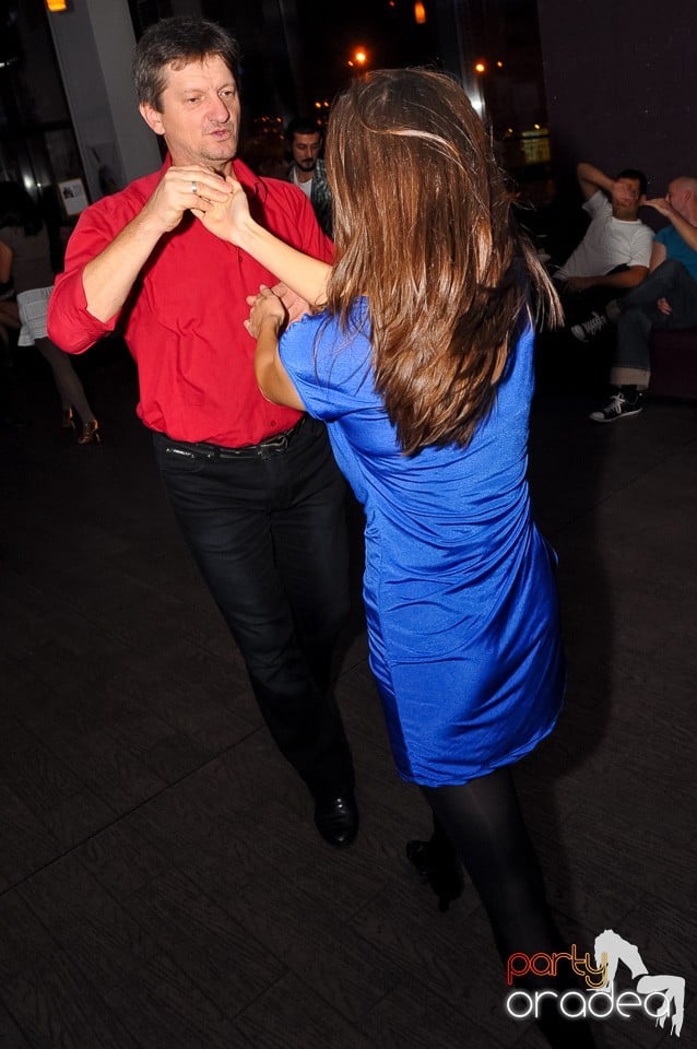 Seară de dans în Blondy's, 