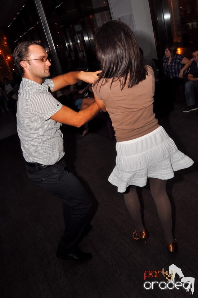 Seară de dans în Blondy's, 