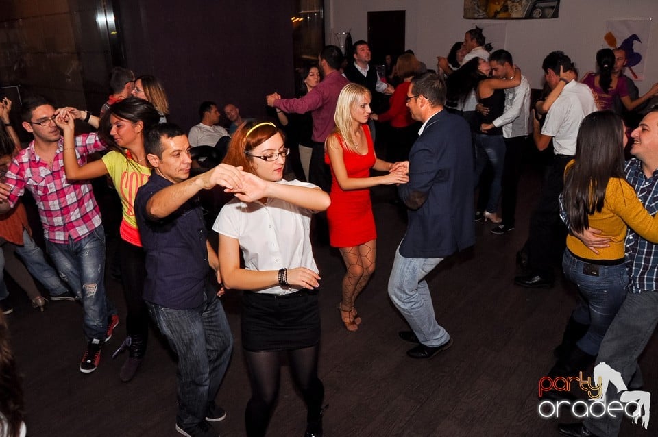 Seară de dans în Blondy's, 