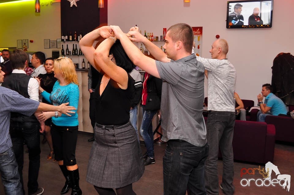 Seară de dans în Blondy's, 