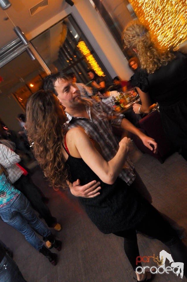 Seară de dans în Blondy's, 