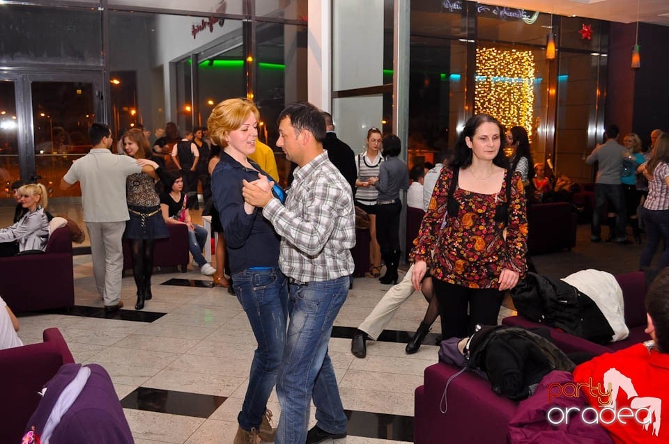 Seară de dans în Blondy's, 