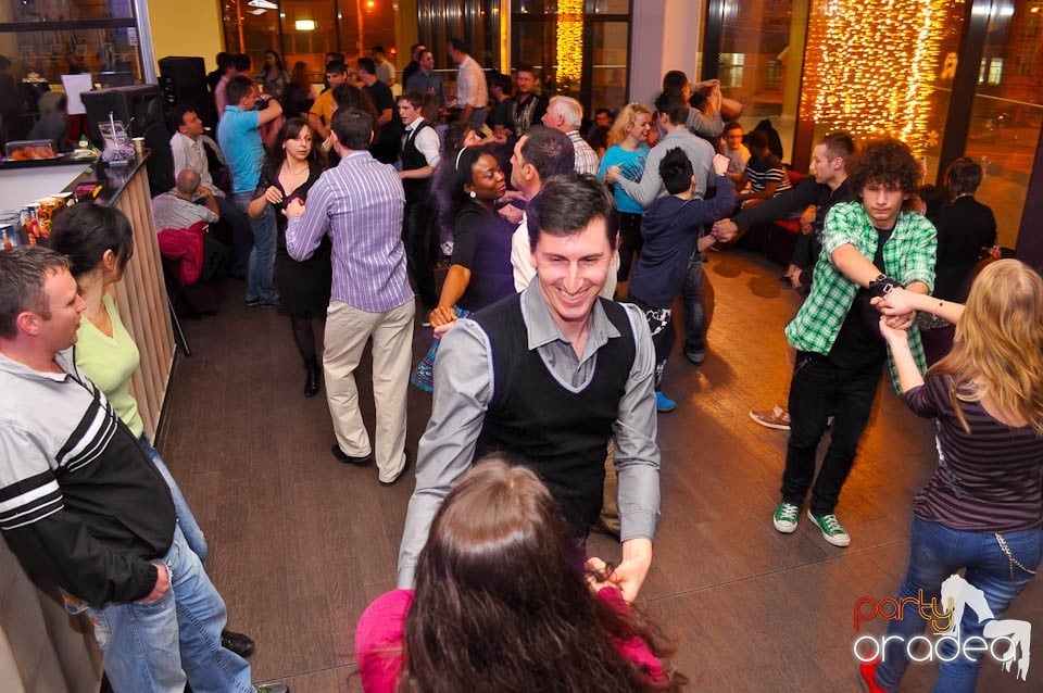 Seară de dans în Blondy's, 