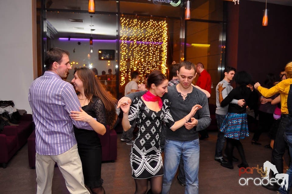 Seară de dans în Blondy's, 