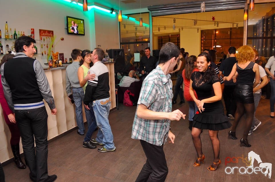 Seară de dans în Blondy's, 