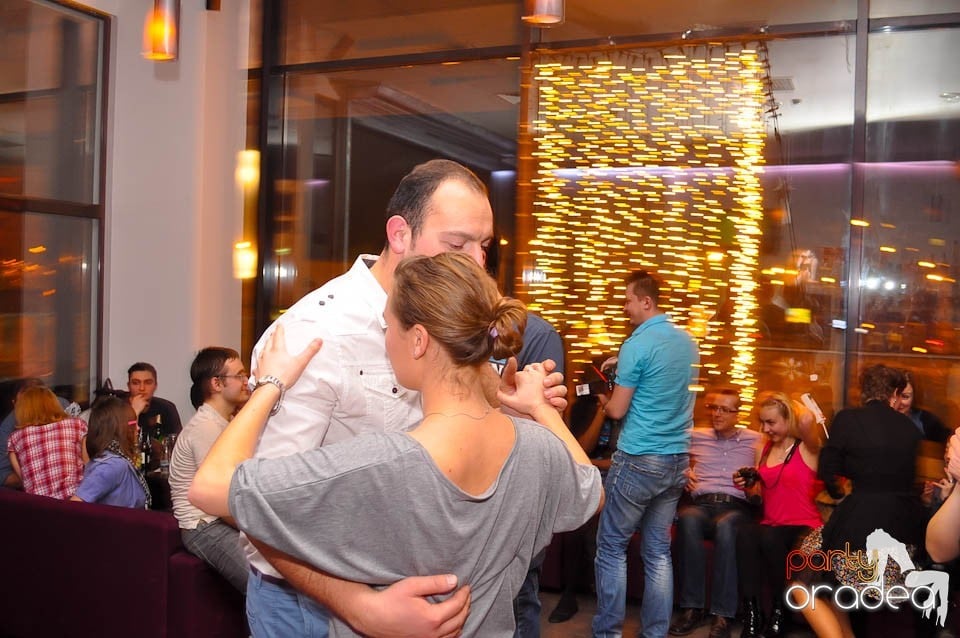 Seară de dans în Blondy's, 