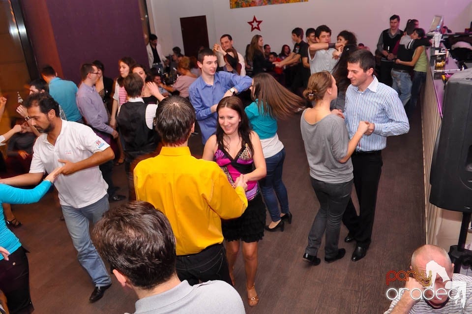 Seară de dans în Blondy's, 