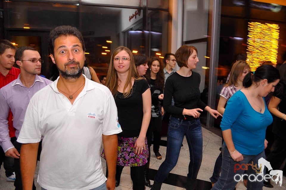 Seară de dans în Blondy's, 