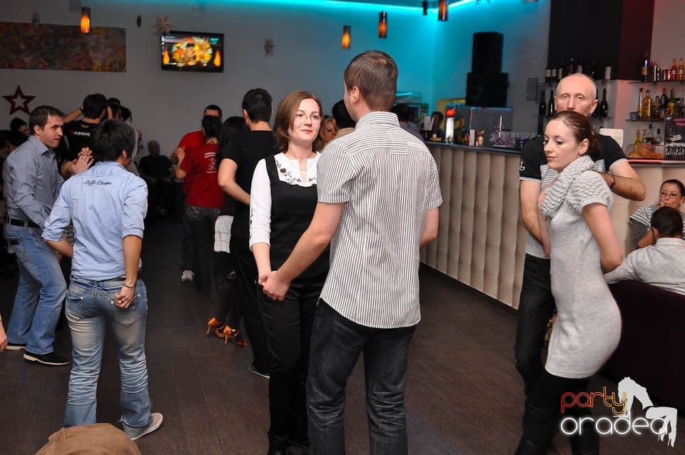 Seară de dans în Blondy's, 