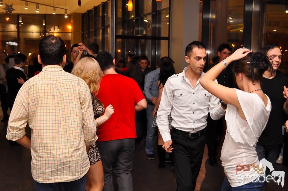 Seară de dans în Blondy's, 