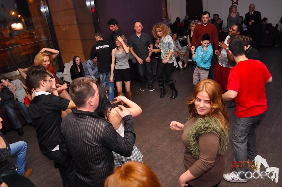 Seară de dans în Blondy's, 