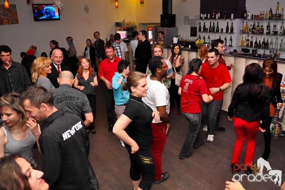 Seară de dans în Blondy's, 