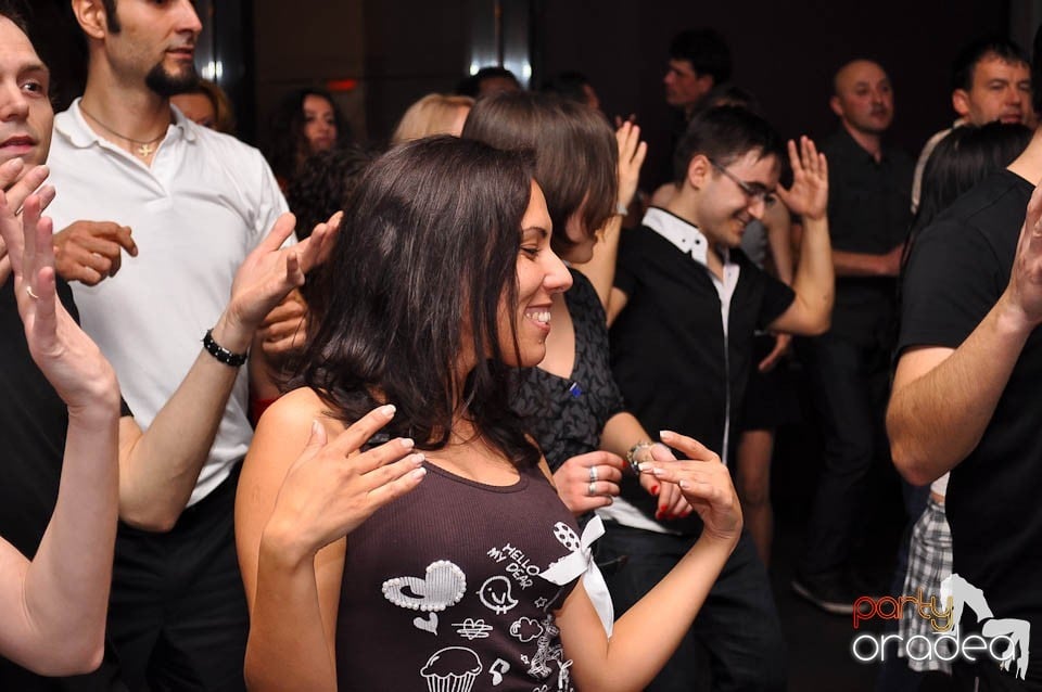 Seară de dans în Blondy's, 