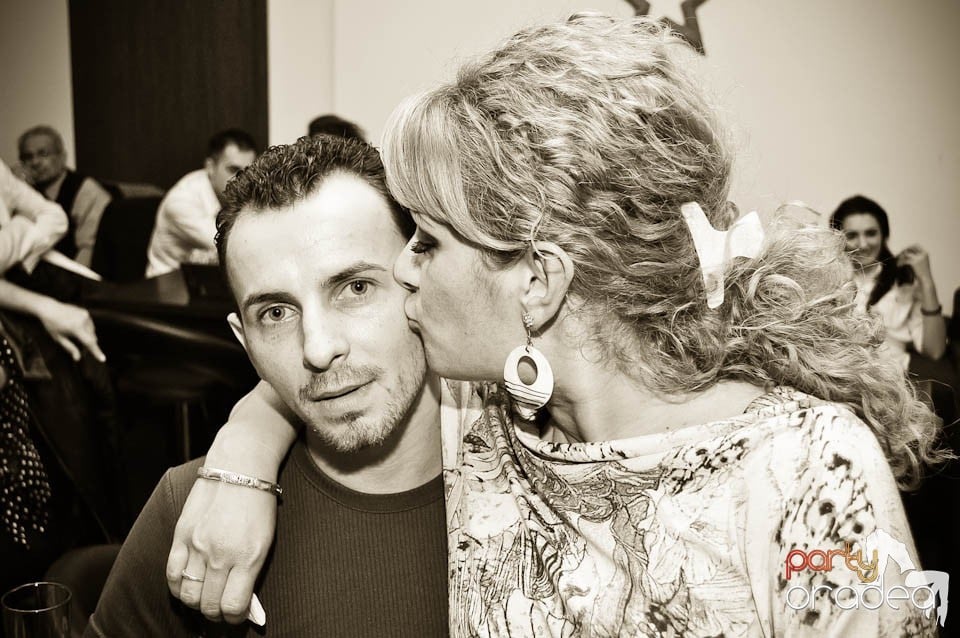 Seară de dans în Blondy's, 