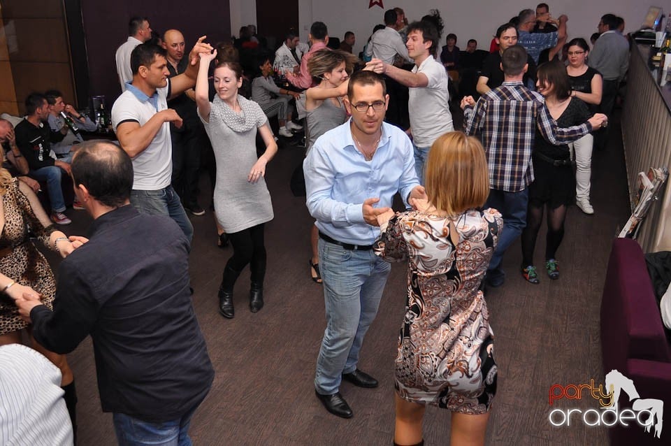 Seară de dans în Blondy's, 