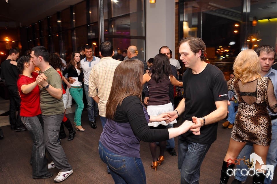 Seară de dans în Blondy's, 