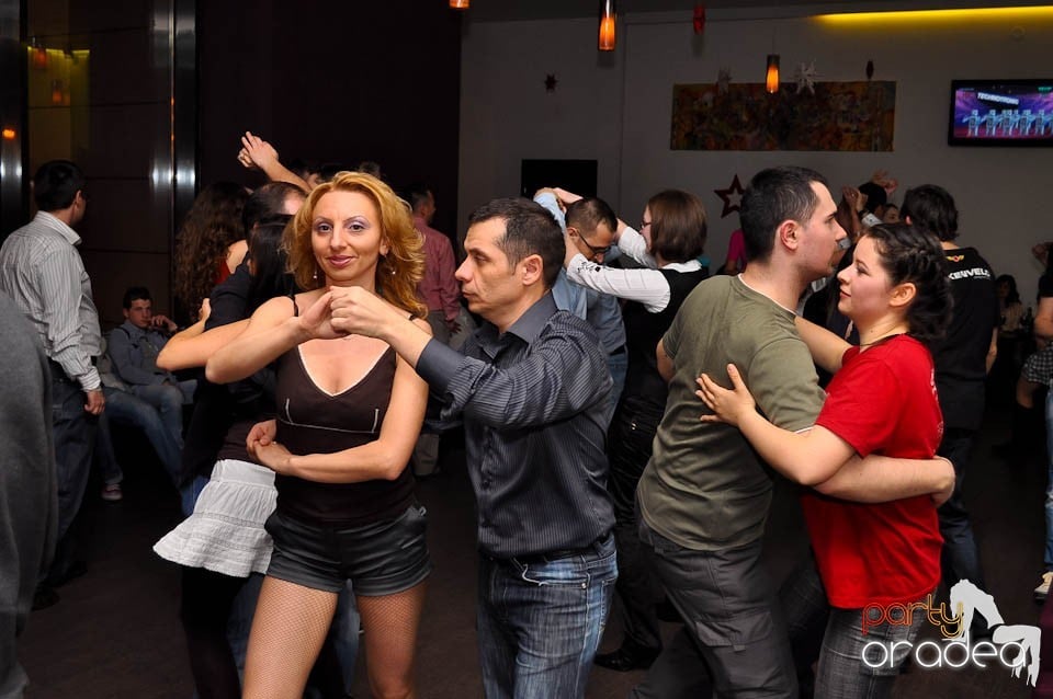 Seară de dans în Blondy's, 