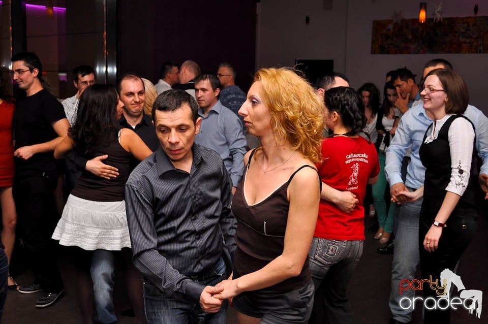 Seară de dans în Blondy's, 