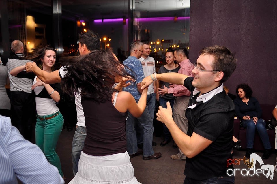 Seară de dans în Blondy's, 