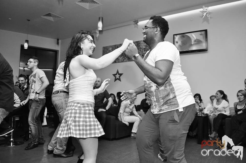 Seară de dans în Blondy's, 