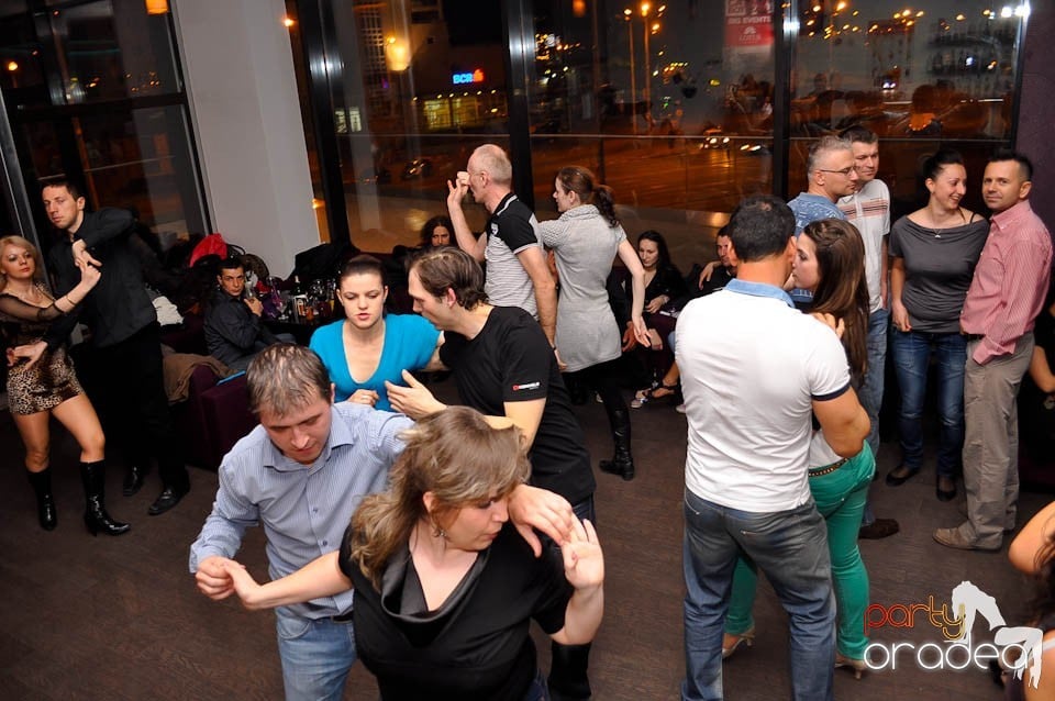 Seară de dans în Blondy's, 