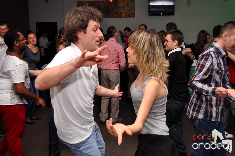 Seară de dans în Blondy's, 