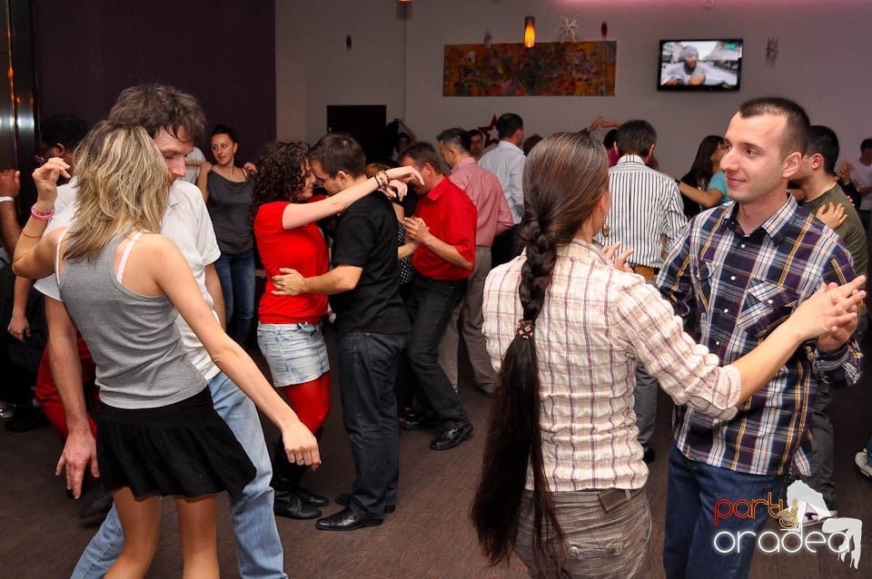 Seară de dans în Blondy's, 