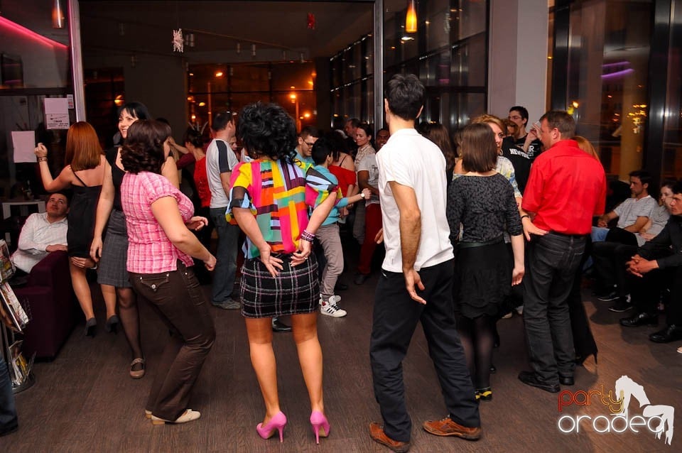 Seară de dans în Blondy's, 