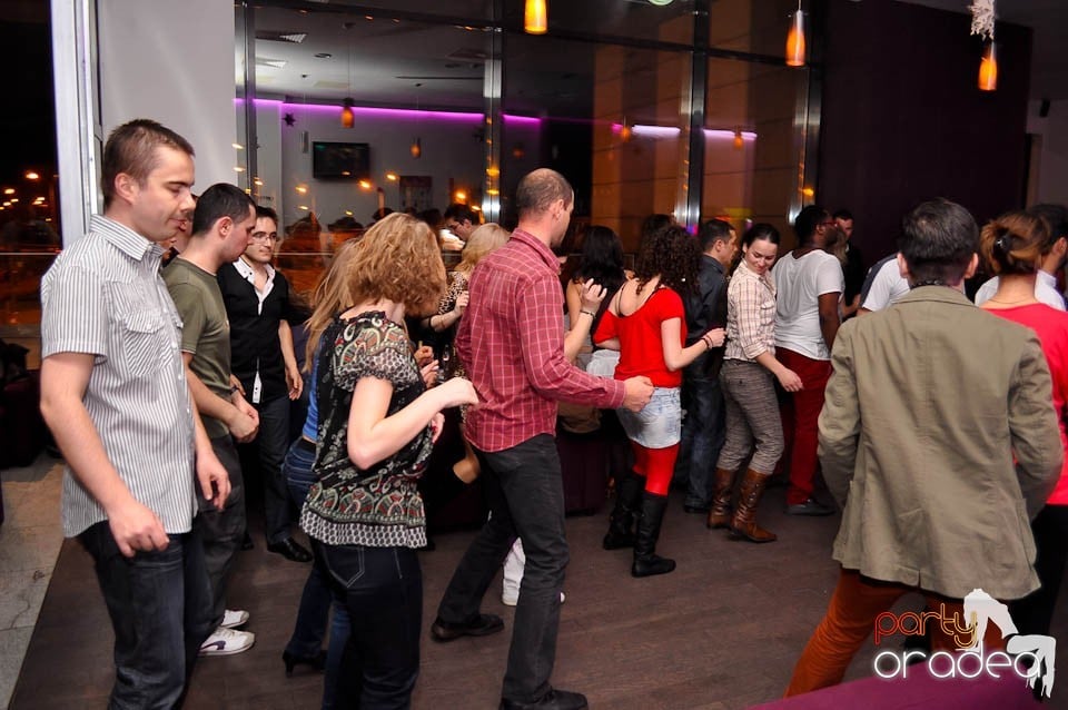 Seară de dans în Blondy's, 