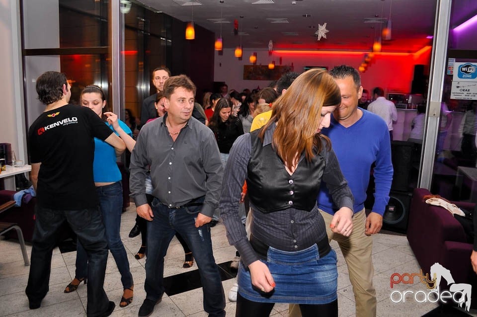 Seară de dans în Blondy's, 