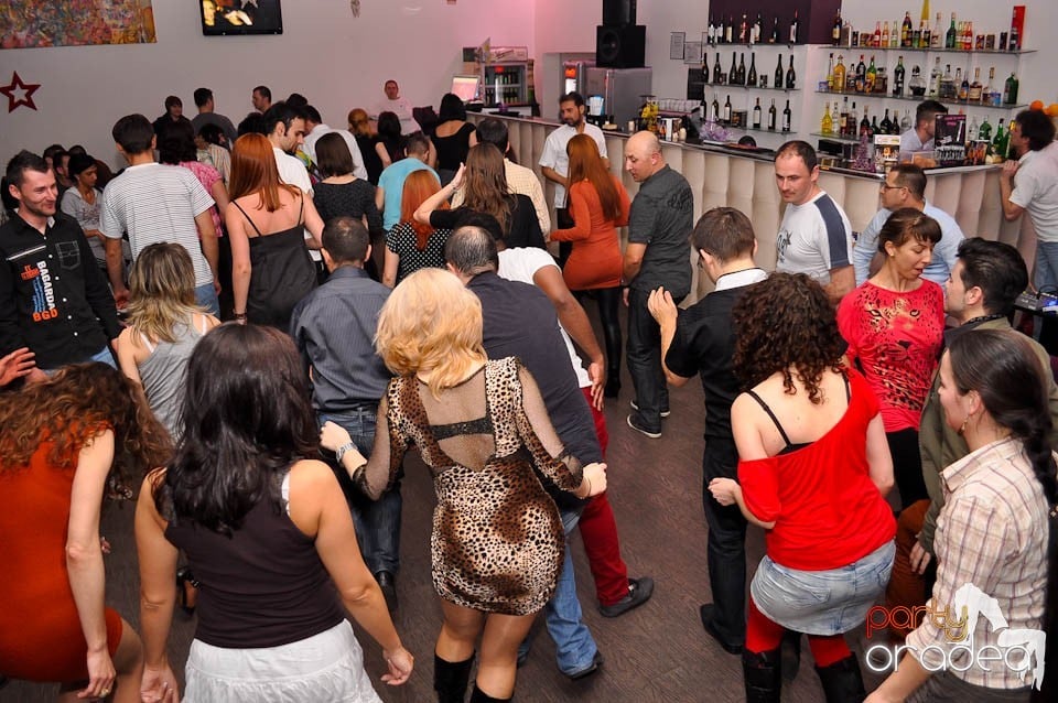 Seară de dans în Blondy's, 