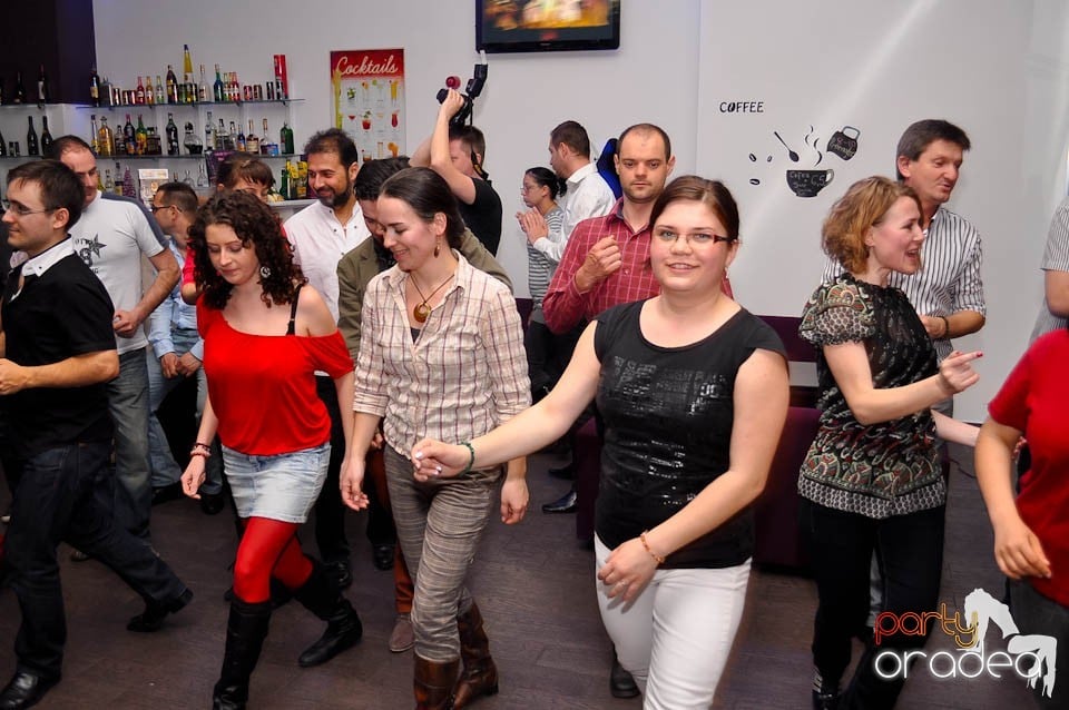 Seară de dans în Blondy's, 