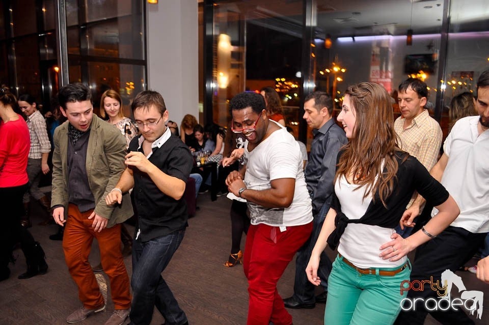 Seară de dans în Blondy's, 