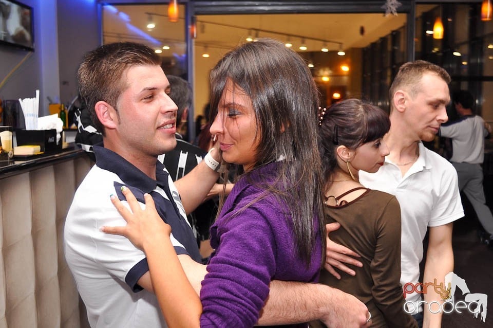 Seară de dans în Blondy's, 