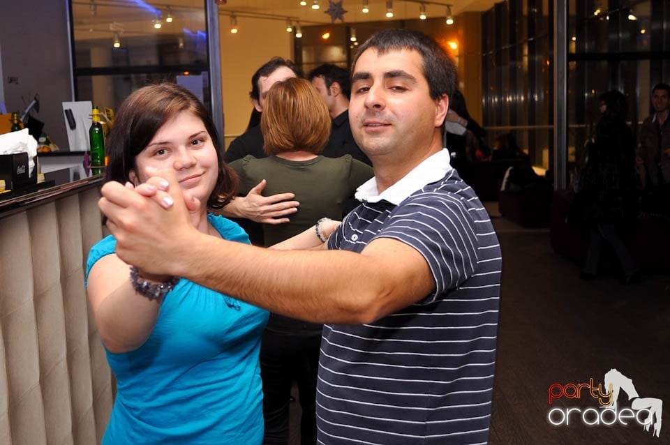 Seară de dans în Blondy's, 