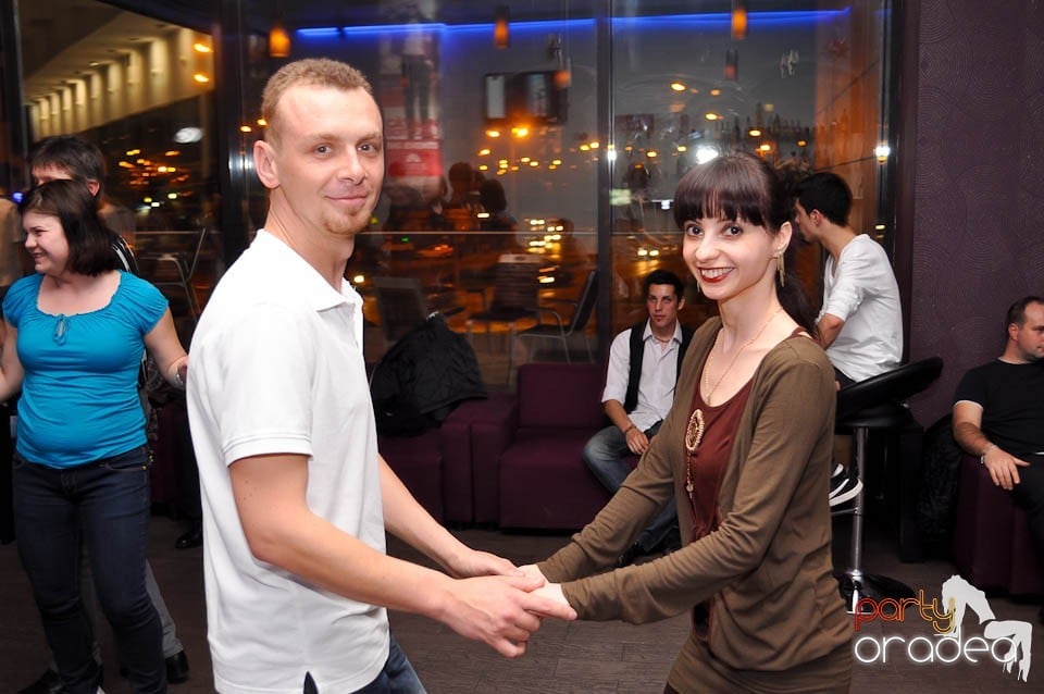 Seară de dans în Blondy's, 