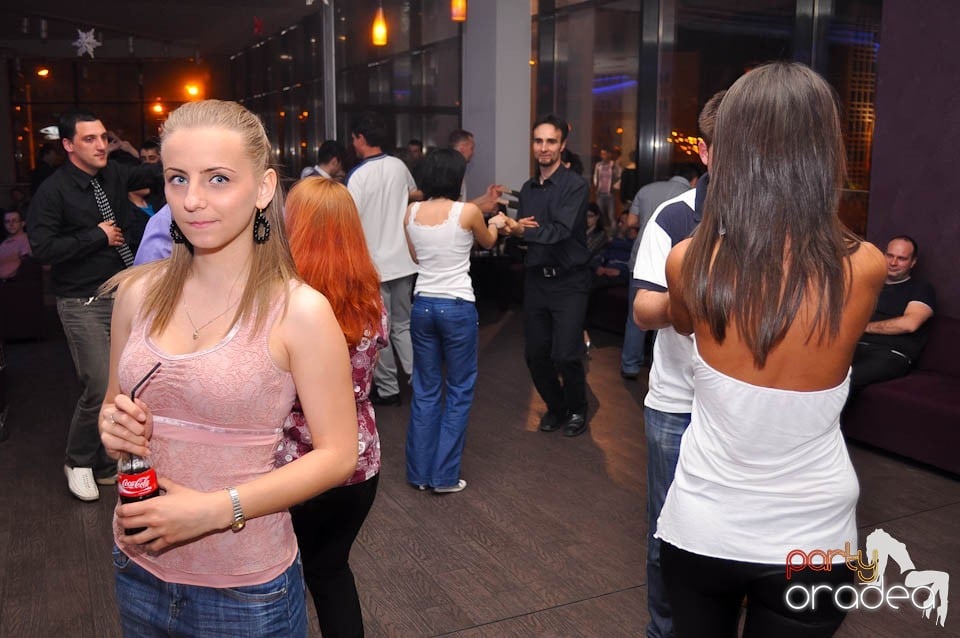 Seară de dans în Blondy's, 