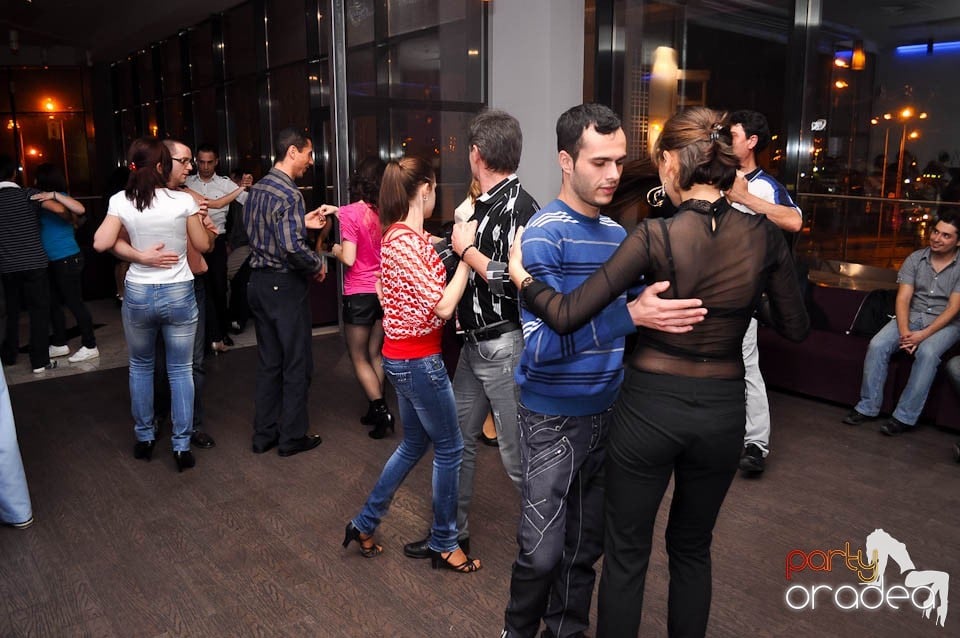 Seară de dans în Blondy's, 