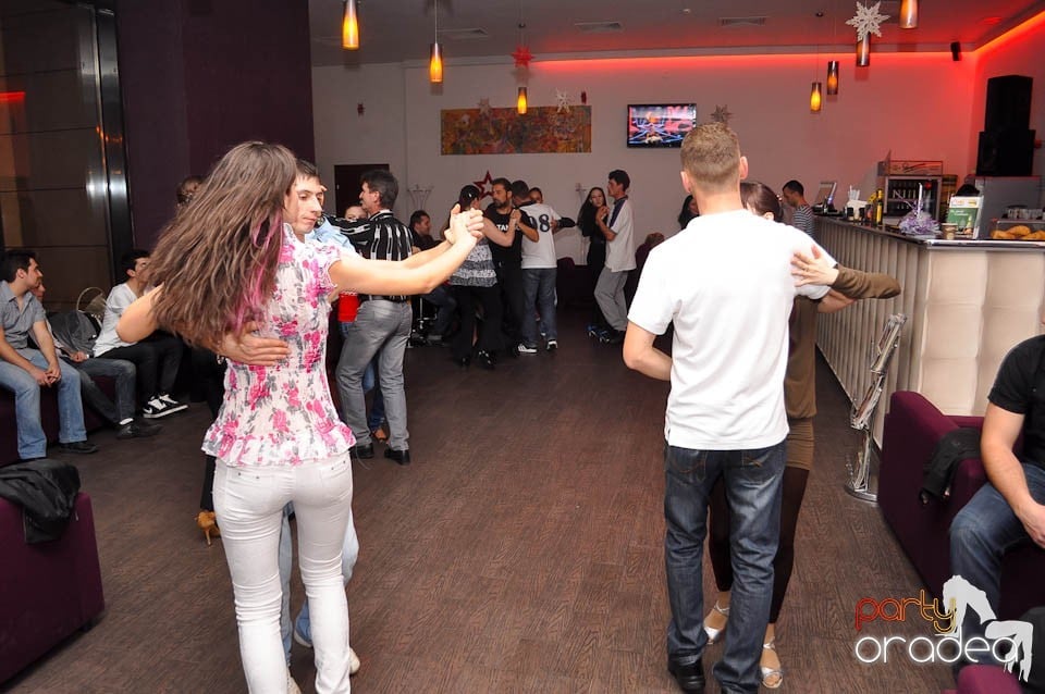 Seară de dans în Blondy's, 