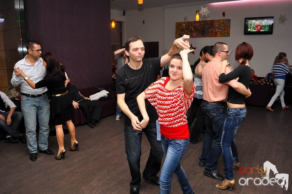 Seară de dans în Blondy's, 