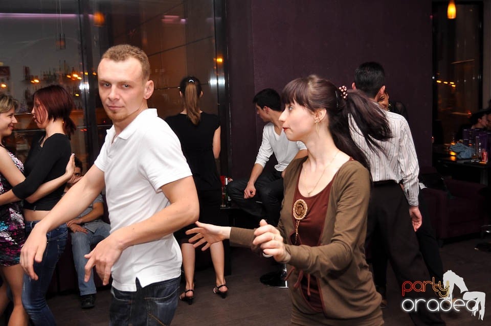 Seară de dans în Blondy's, 