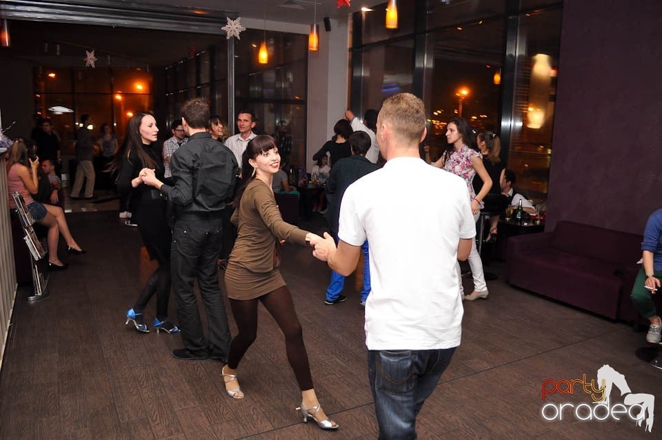 Seară de dans în Blondy's, 